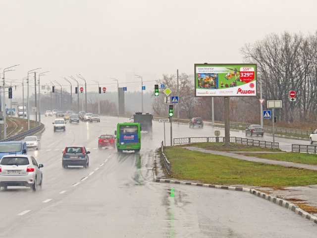 Беклайт 6x3,  Героев Труда ул., 2-В, из центра (VIP) (ост. Жилярди)