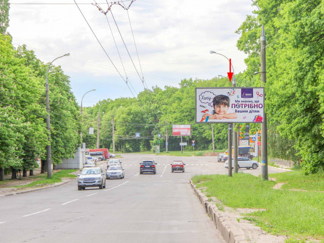 Щит 6x3,  Деревянко ул., напротив дома. 16, из центра