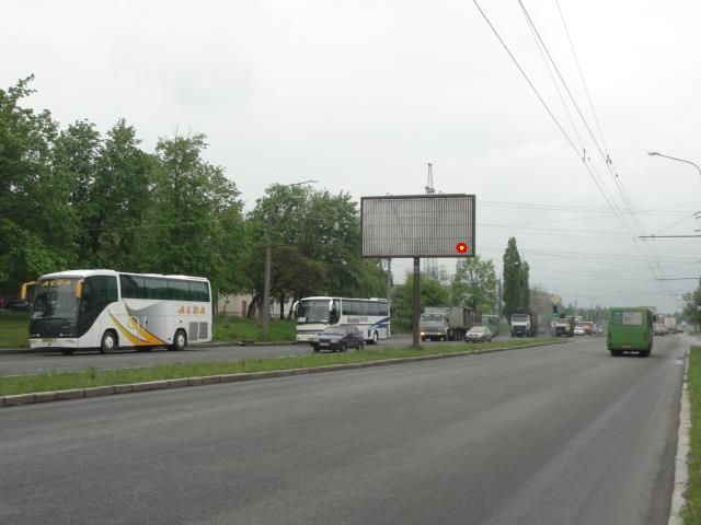 Призма 6x3,  Льва Ландау пр-т, 38, из центра