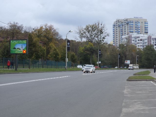 Беклайт 3.1x2.2,  Клочковская ул., 52, в центр