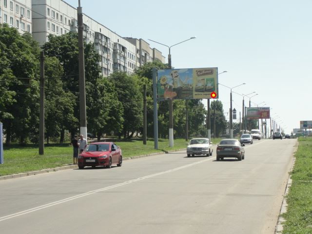 Щит 6x3,  Тракторостроителей пр-т, 92, в центр