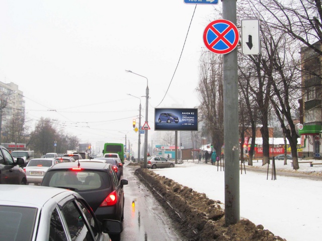 Призма 6x3,  Полтавский шлях ул., 130/132 - Петра Болбочана ул., из центра ( VIP )