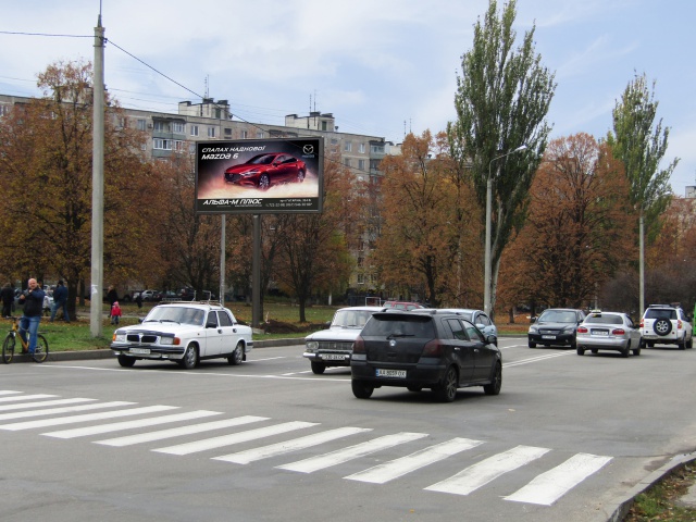 Щит 6x3,  Героев Труда ул. - Гвардейцев-Широнинцев ул., 69/42, в центр