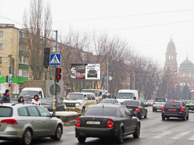 Призма 6x3,  Полтавский шлях ул., 130/132 - Петра Болбочана ул., в центр ( VIP )