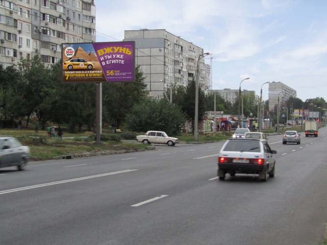 Щит 6x3,  Леся Сердюка ул., 18, в центр
