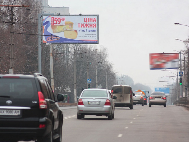 Щит 6x3,  Гвардейцев Широнинцев ул., 58, в центр